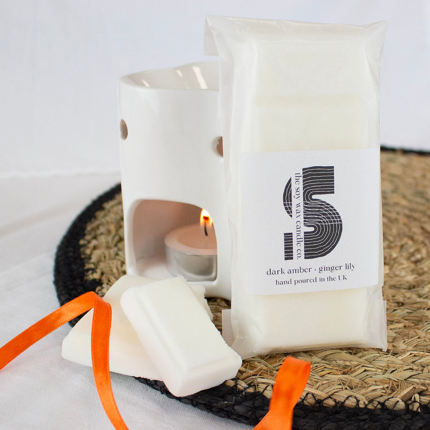 Dark Amber & Ginger Lily Melt Bar
