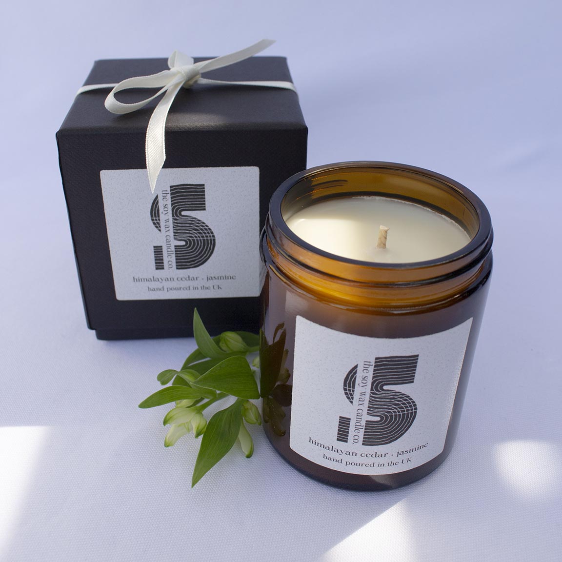 Himalayan Cedar & Jasmine Candle